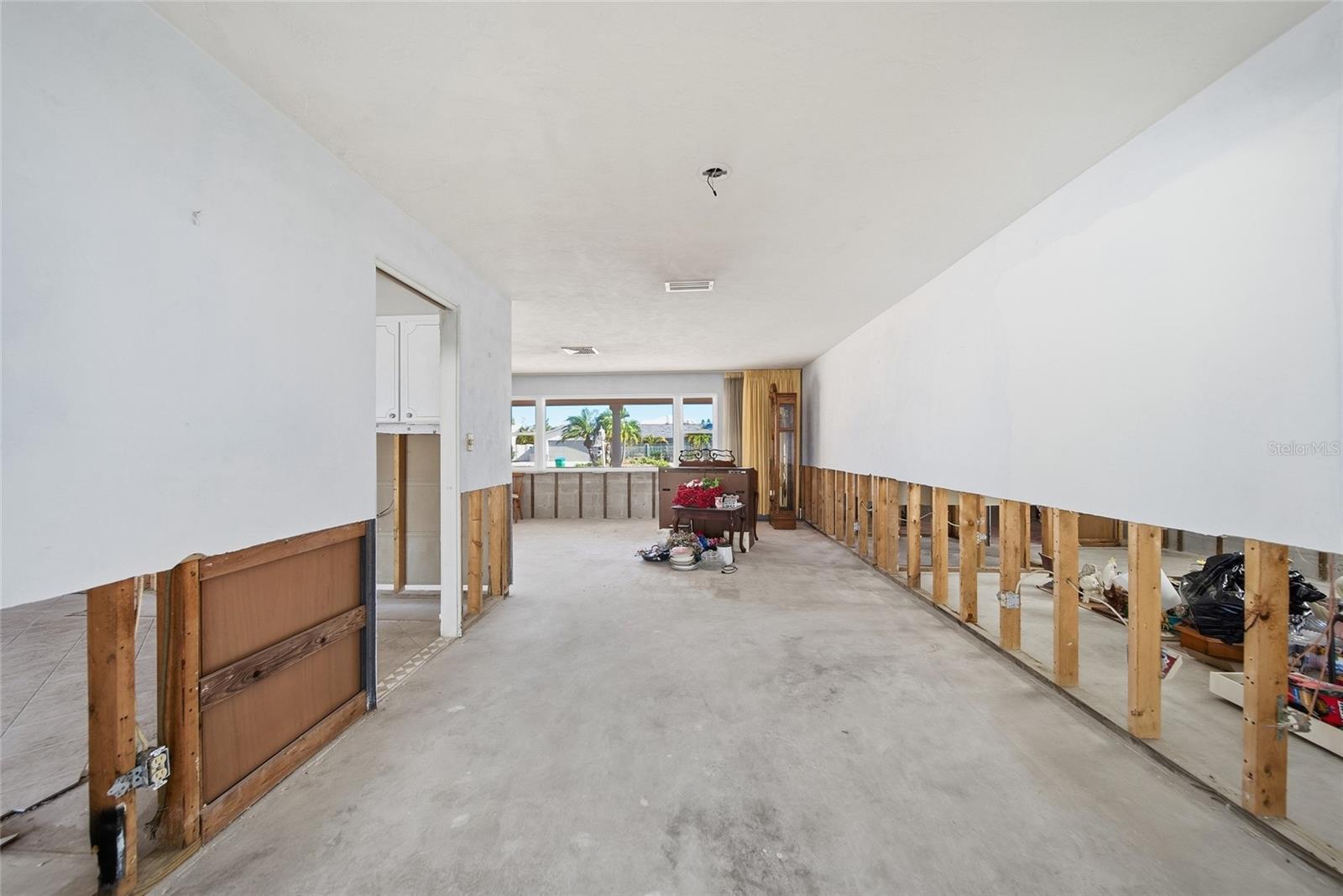 PARADISE ISLAND 6TH ADD - Residential