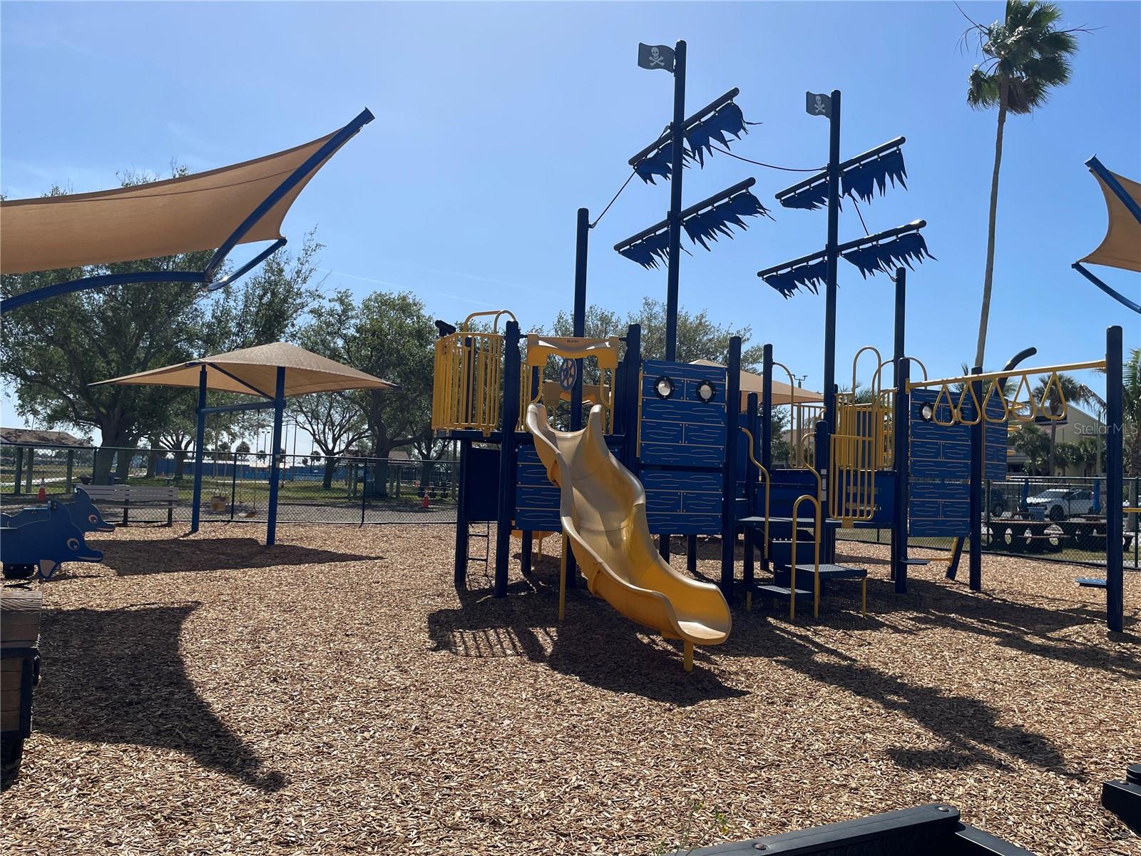 PARADISE ISLAND 6TH ADD - Residential