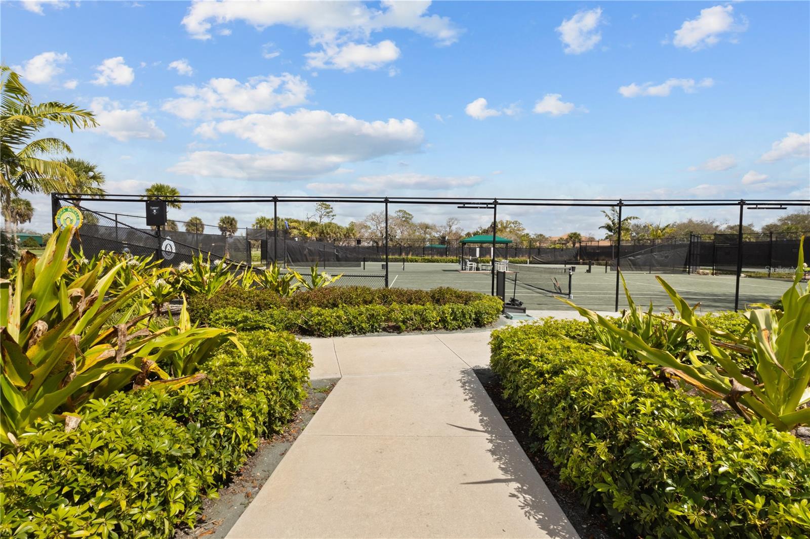 BOCA ROYALE - Residential