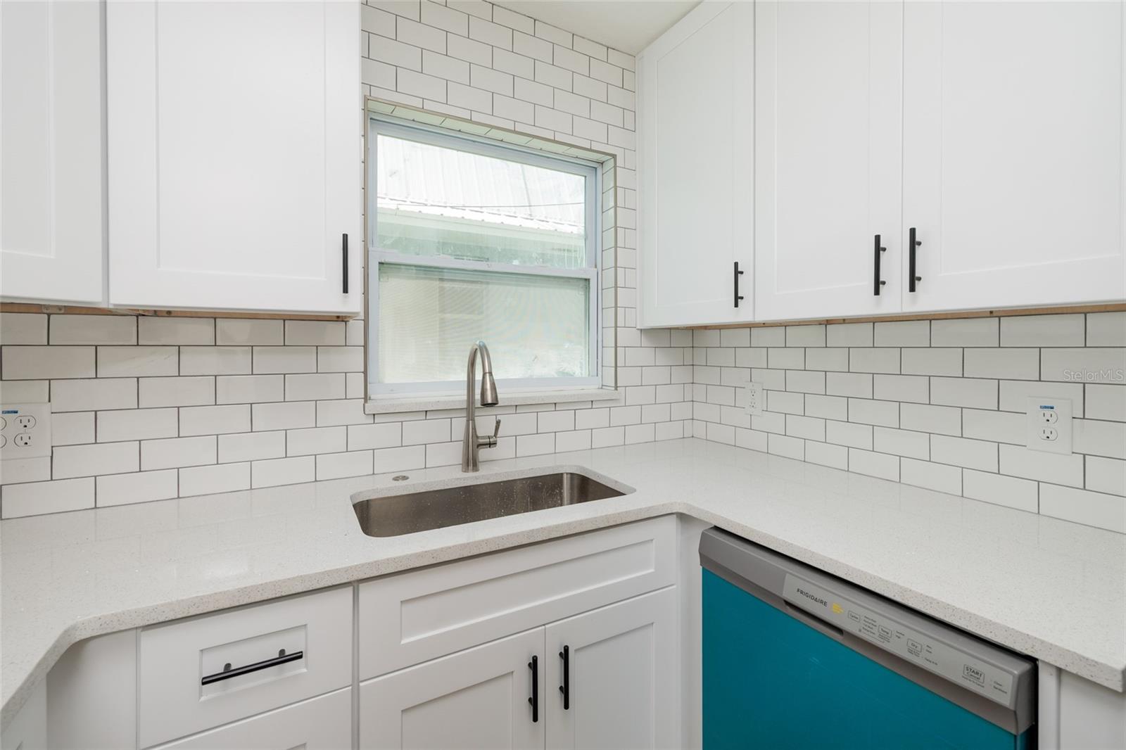 PARK-VUE CONDO - Residential