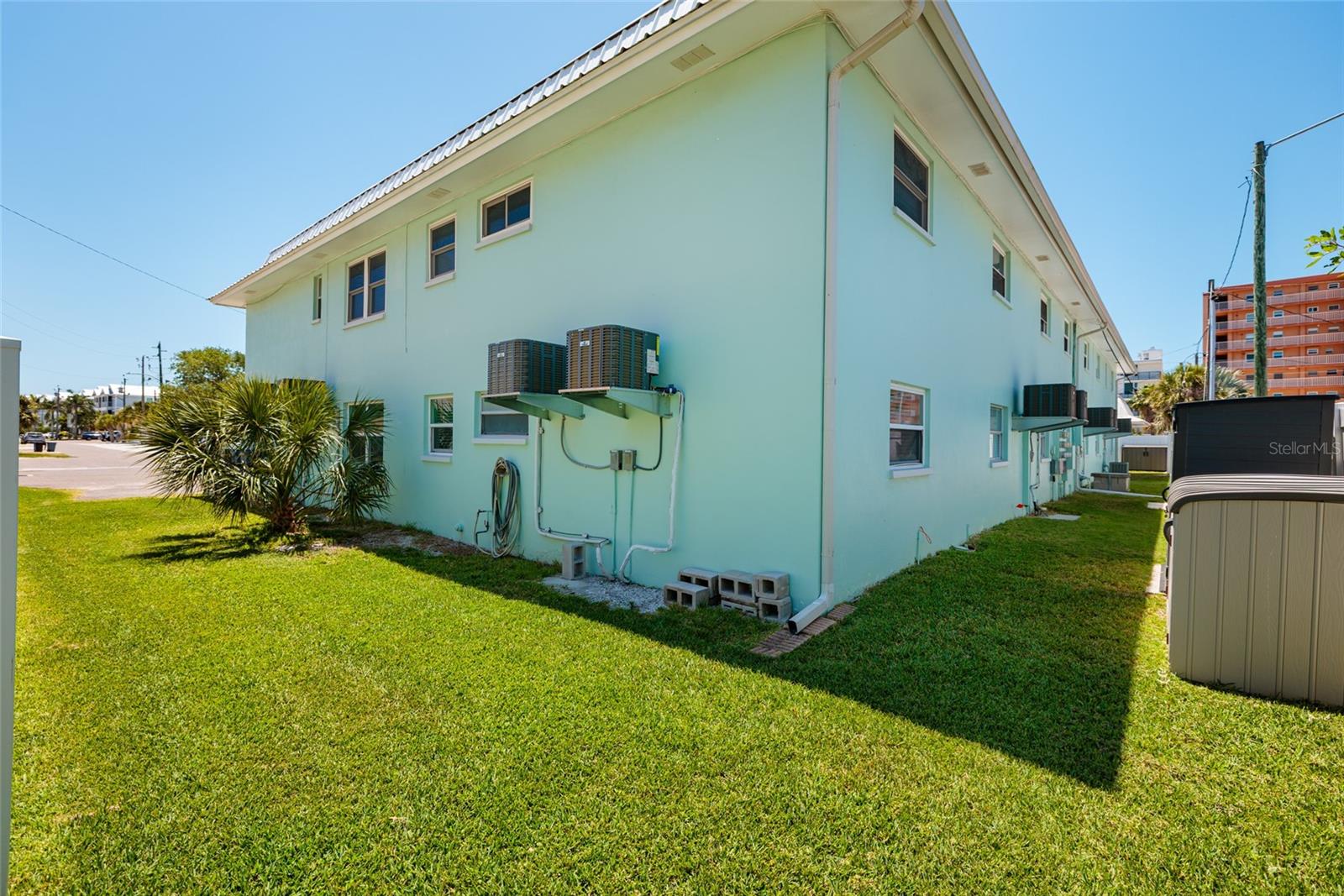 PARK-VUE CONDO - Residential