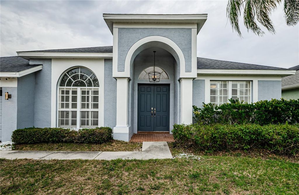Photo of 10312 Riverburn Drive, Tampa, FL 33647 (MLS # TB8352723)