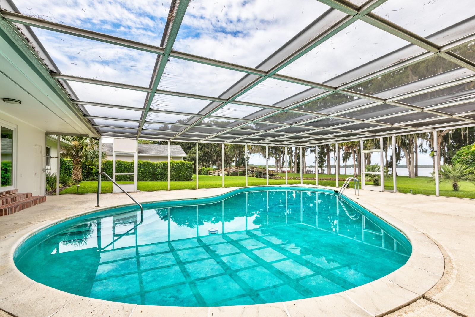 TAVARES LAKEWOOD PARK - Residential