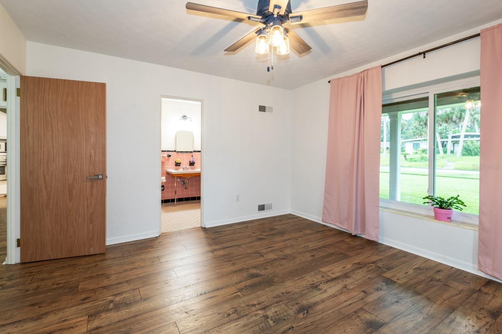 TAVARES LAKEWOOD PARK - Residential