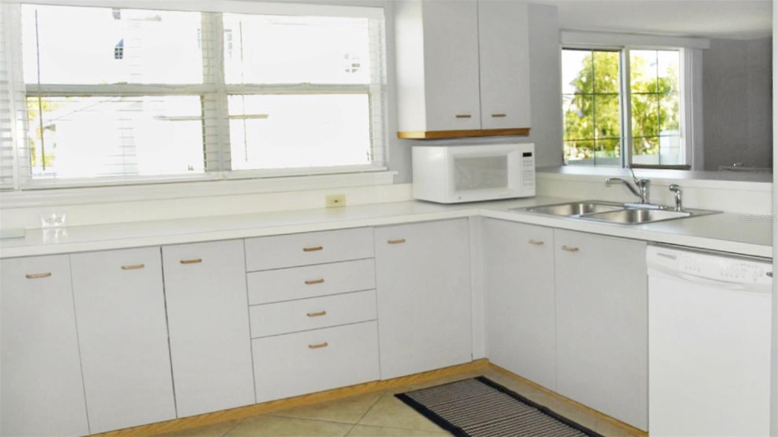 GULF & BAY CLUB BAYSIDE - Residential Lease