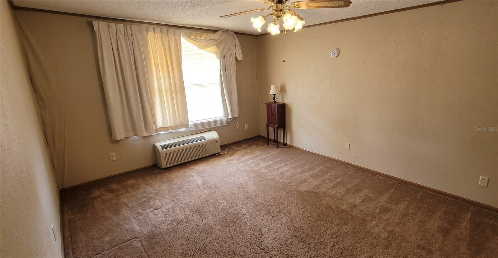 4381 MIXON DRIVE