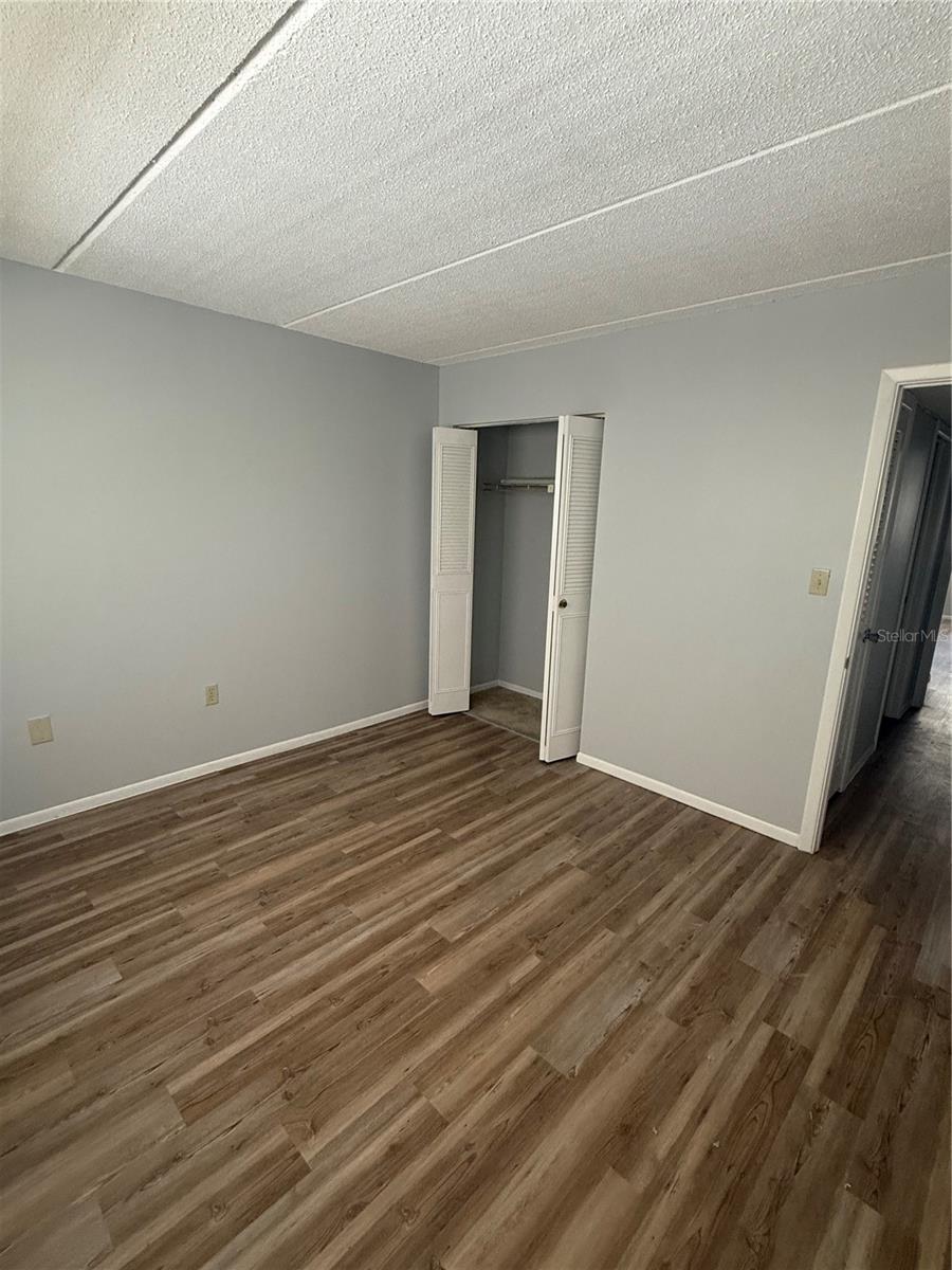 HEATHER HILL APTS - Residential