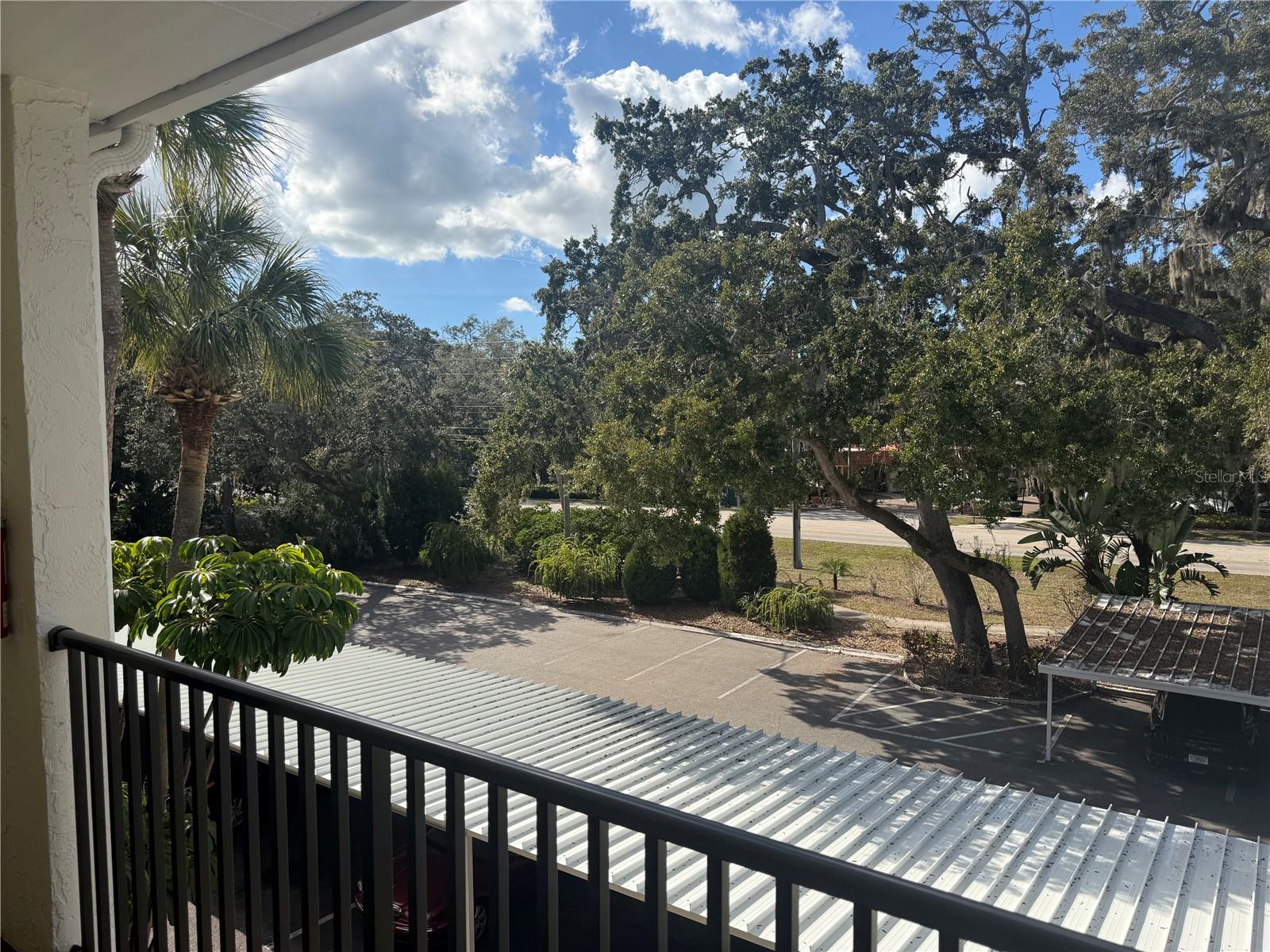 HEATHER HILL APTS - Residential