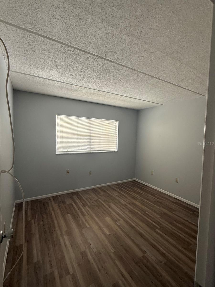 HEATHER HILL APTS - Residential