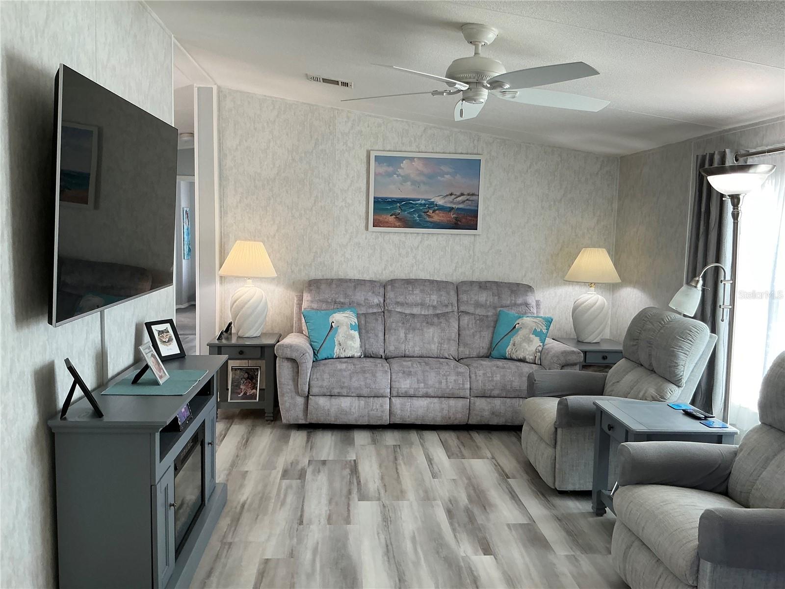 MOBILE ESTATES - Residential