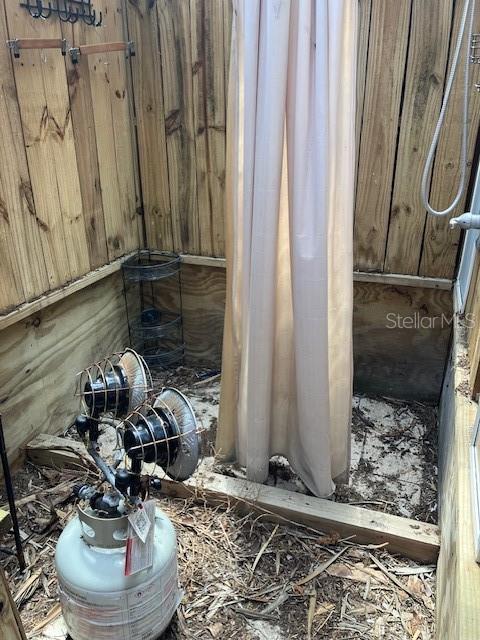 SLEEPY LAGOON - Residential