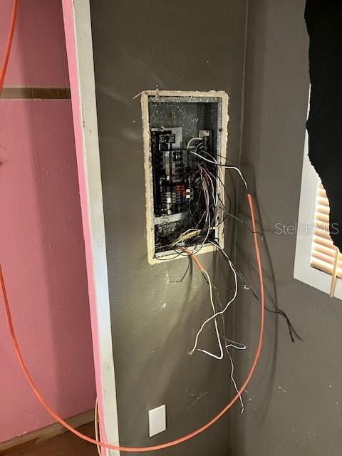 SLEEPY LAGOON - Residential