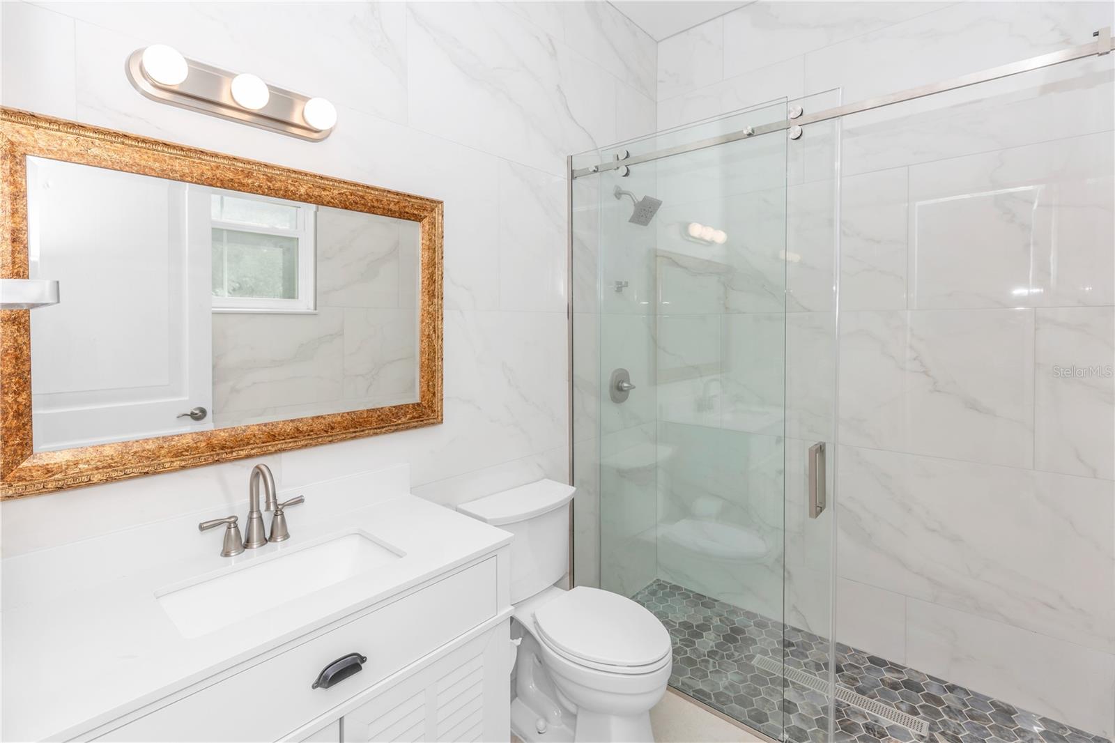 WEDGEFIELD - Residential