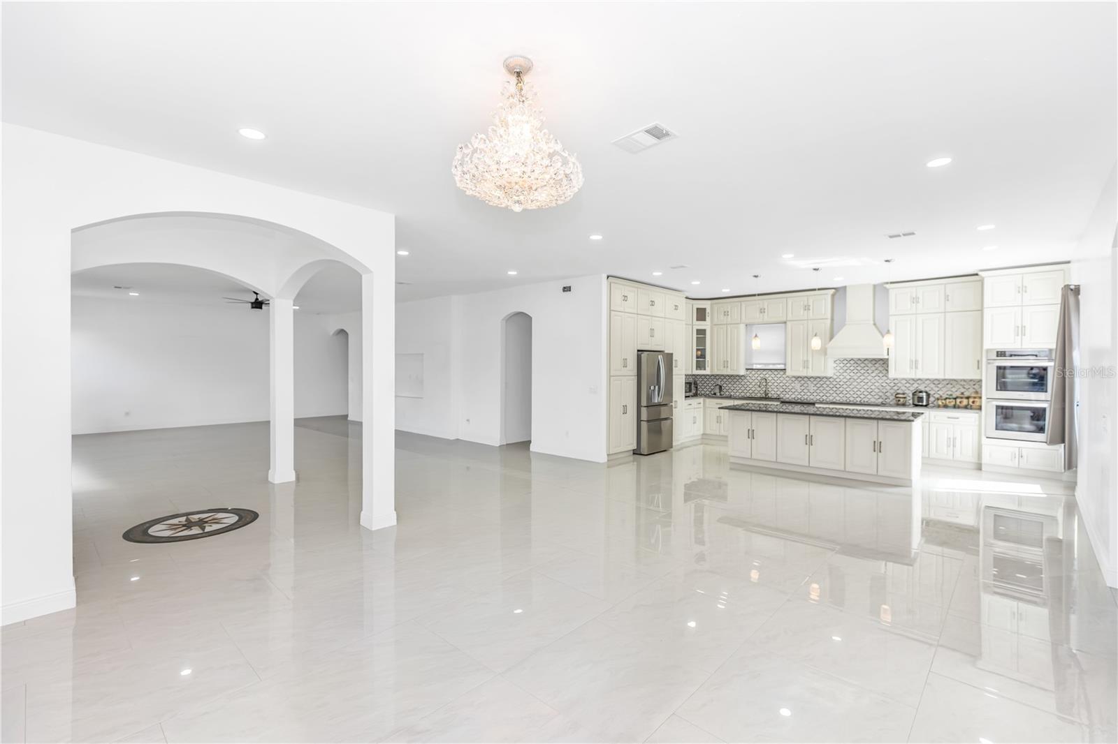 WEDGEFIELD - Residential