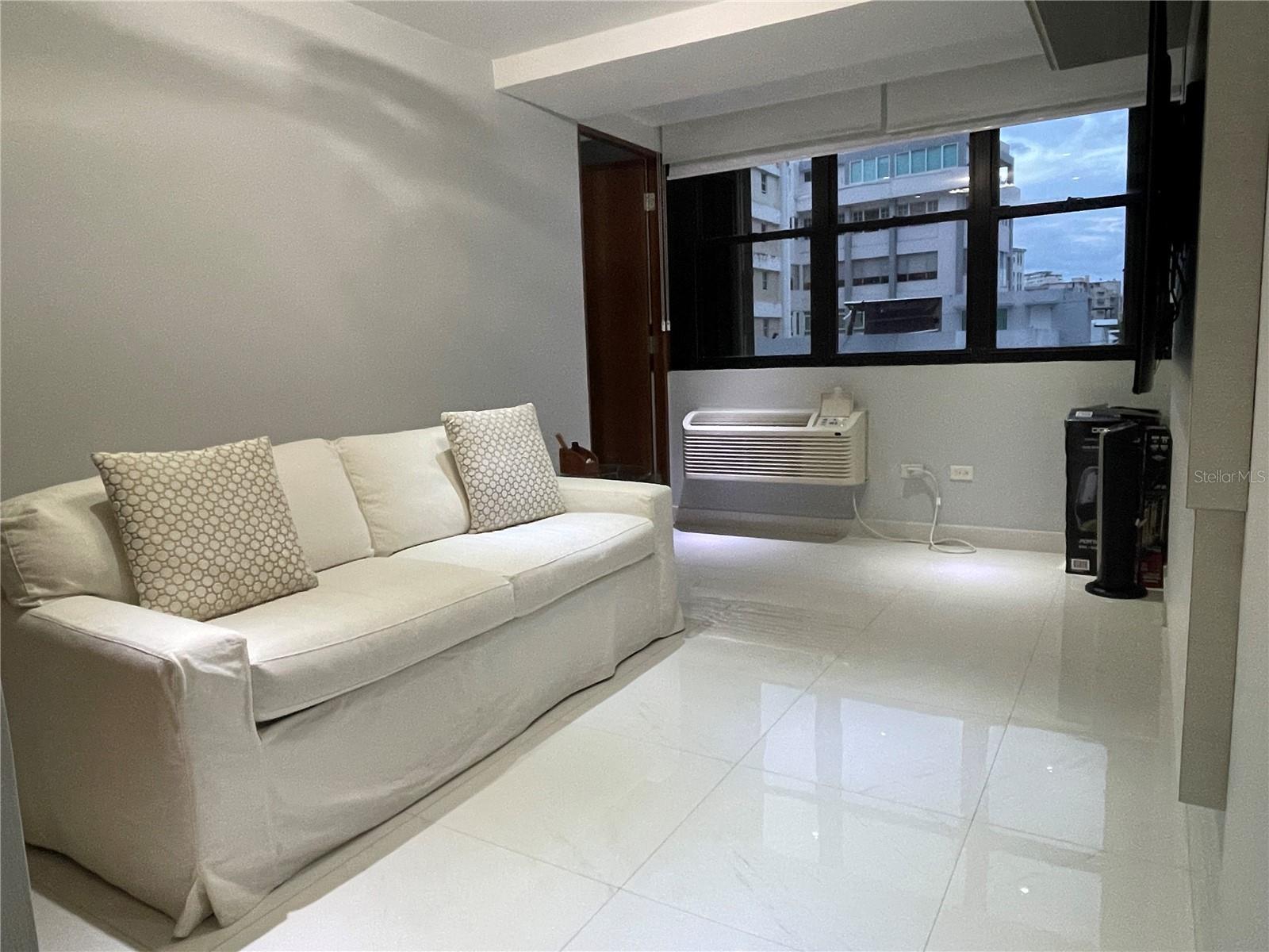 CONDOMINIO DEL MAR - Residential Lease