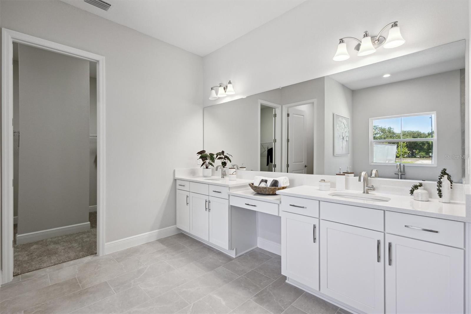 CRESTWOOD ESTATES - Residential