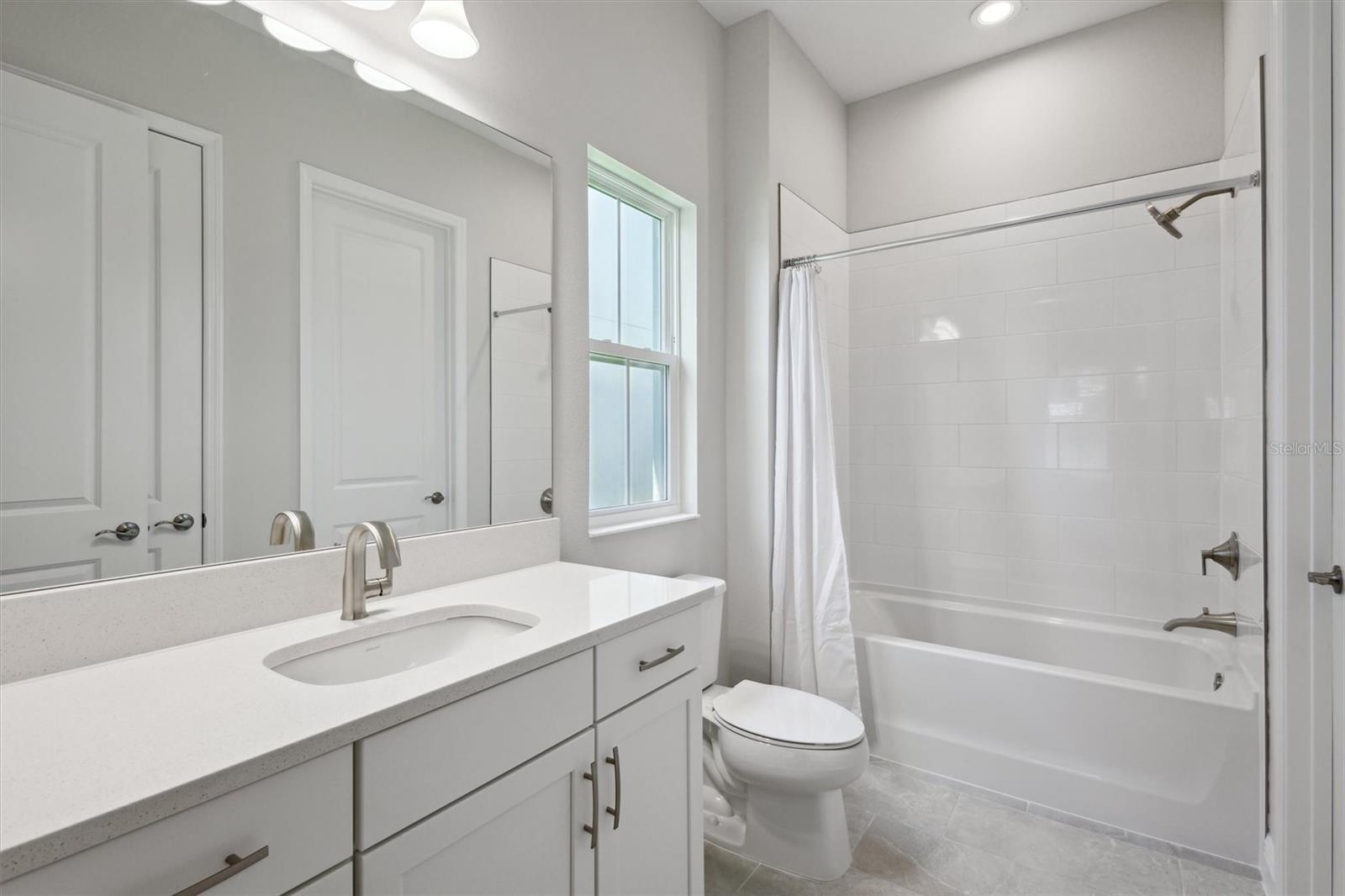 CRESTWOOD ESTATES - Residential