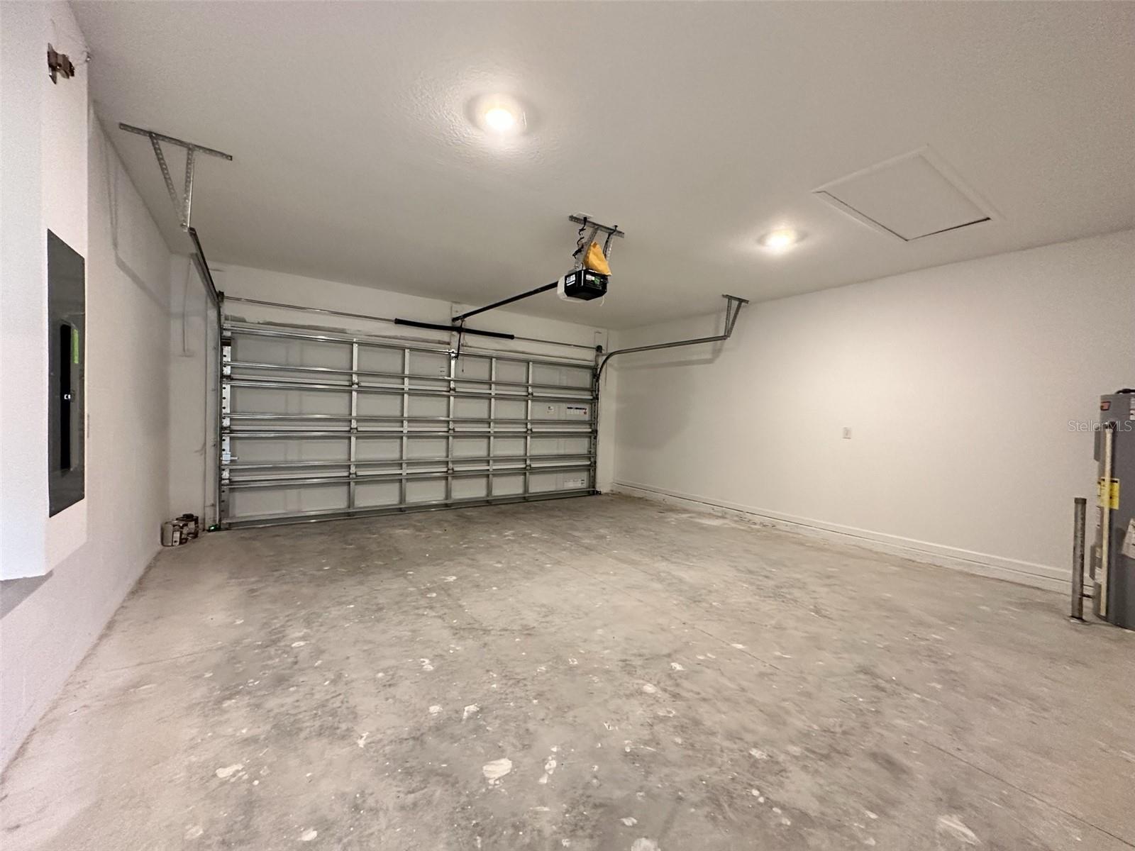 CASCADES PH IA & IB - Residential Lease