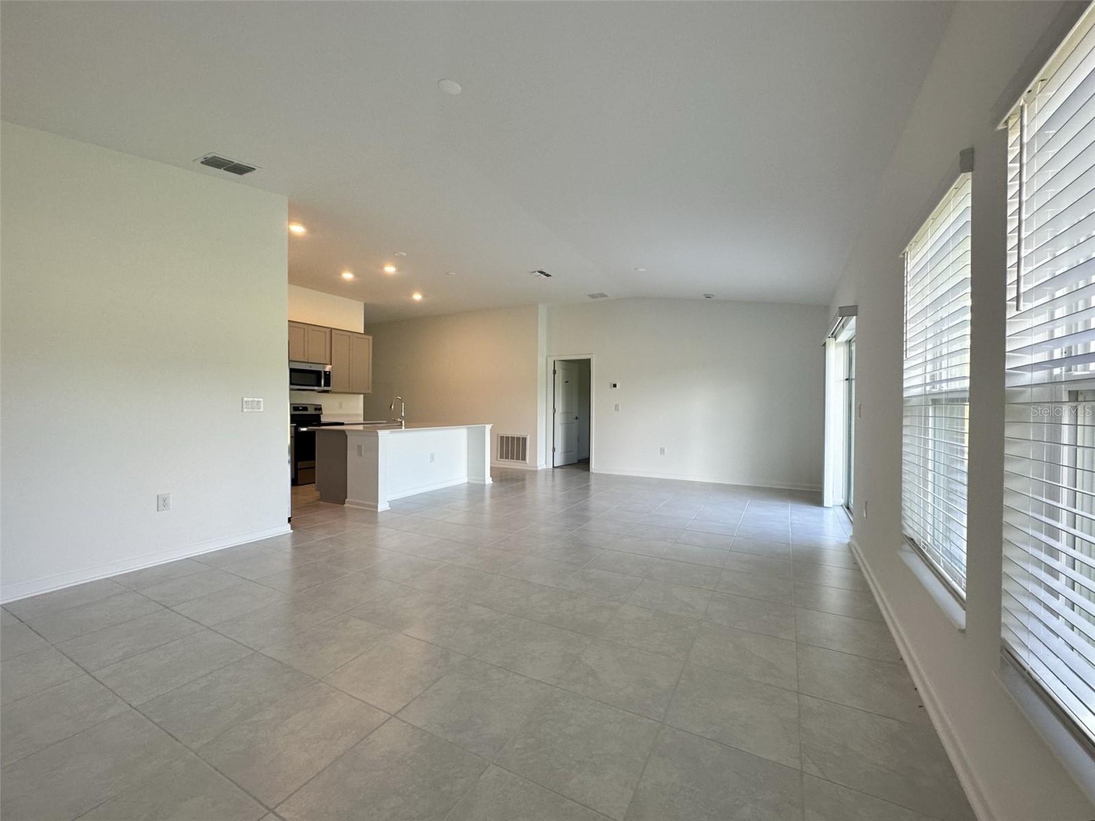 CASCADES PH IA & IB - Residential Lease