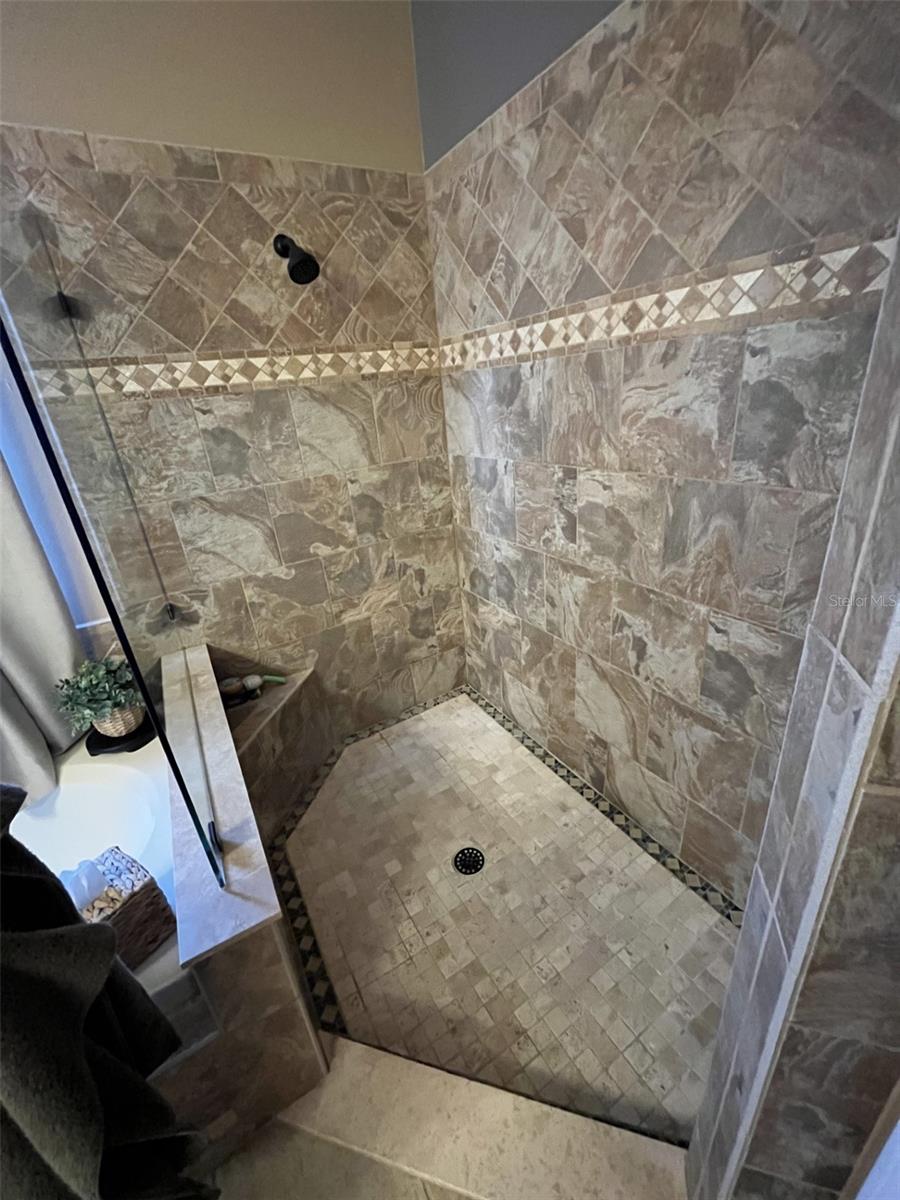 BEACON WOODS VILLAGE - Residential