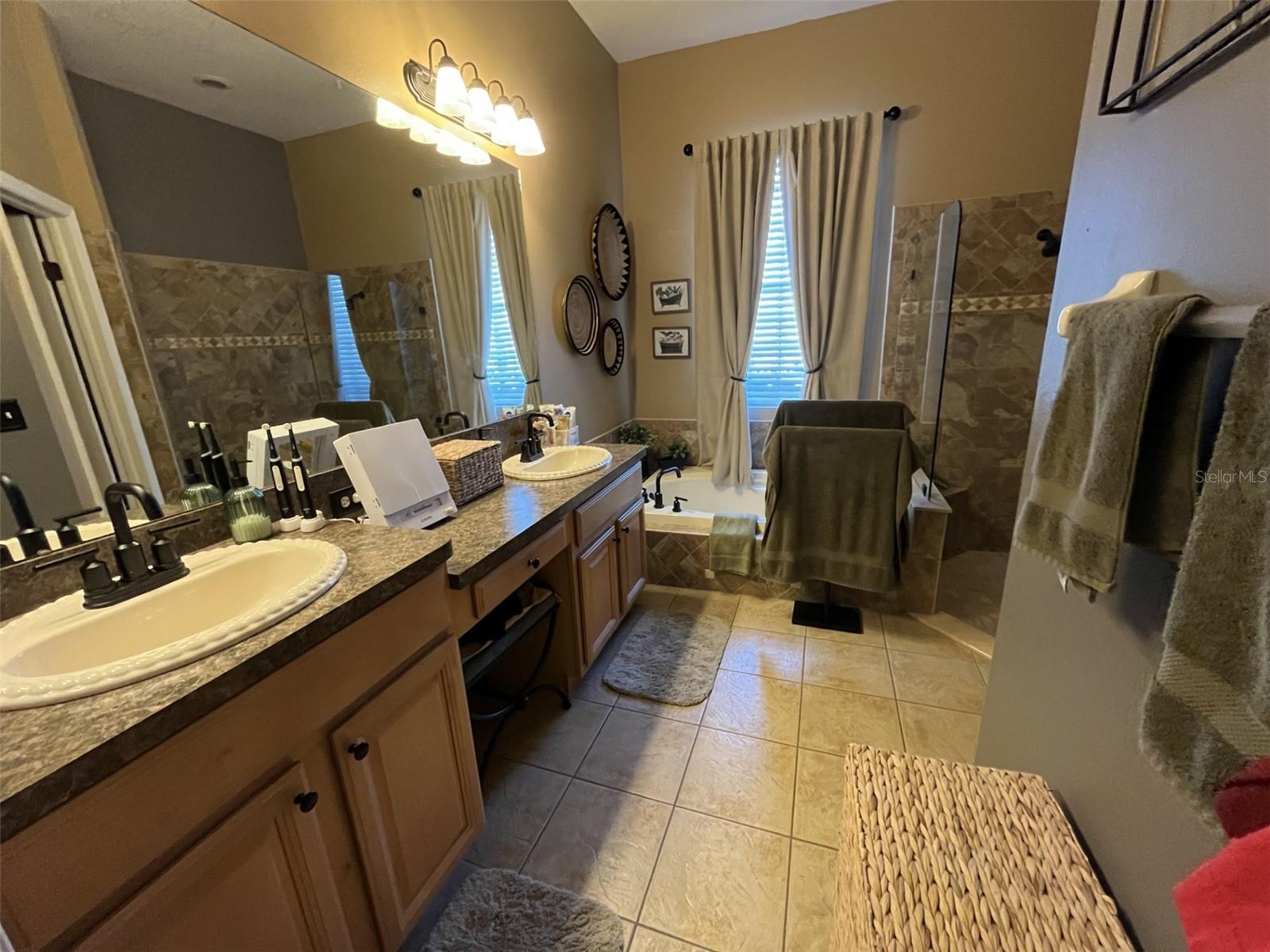 BEACON WOODS VILLAGE - Residential