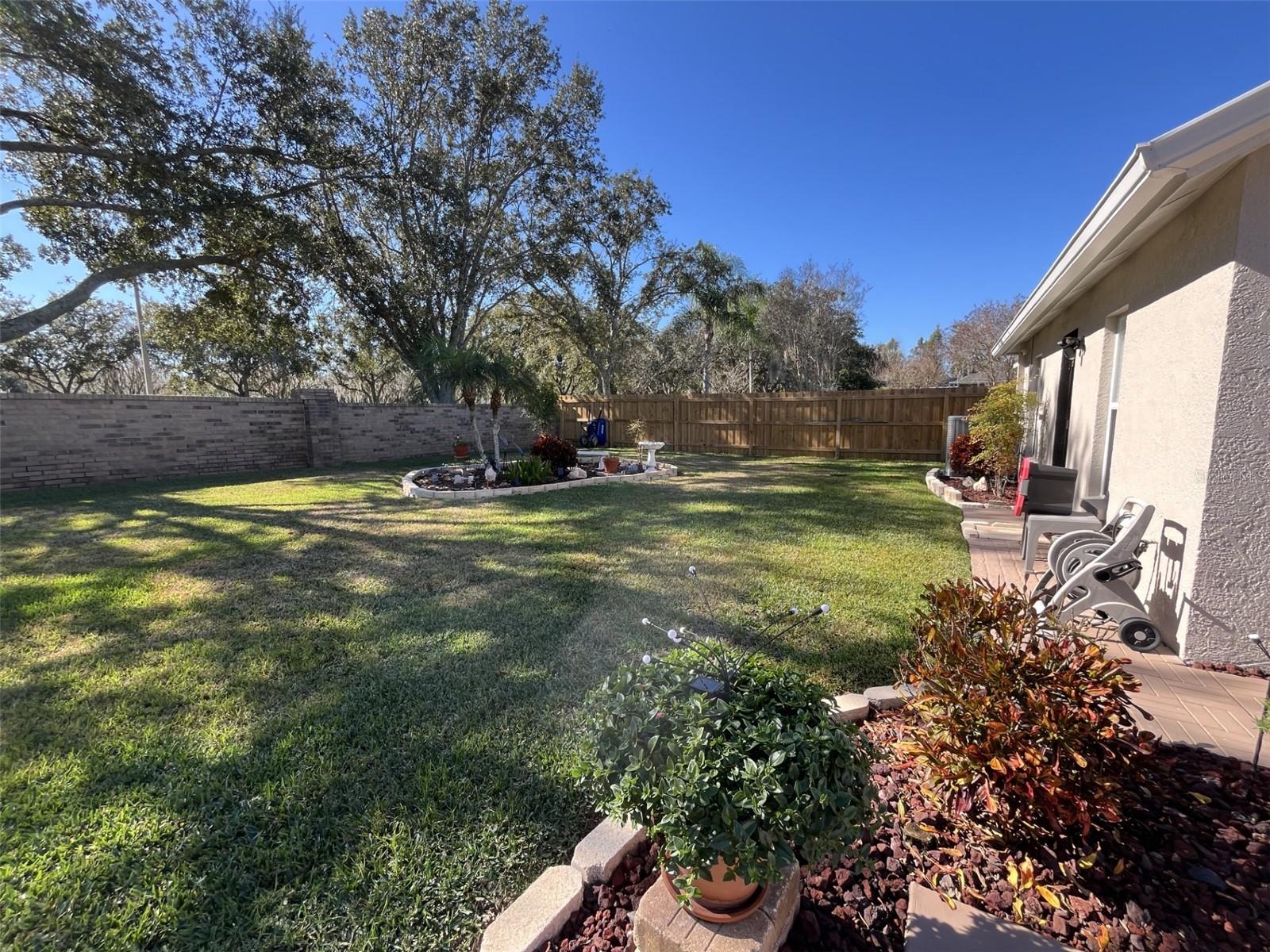 BEACON WOODS VILLAGE - Residential