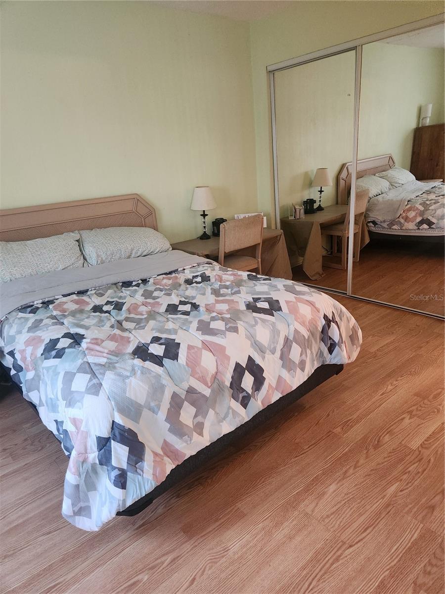 GREEN DOLPHIN PARK CONDO - Residential