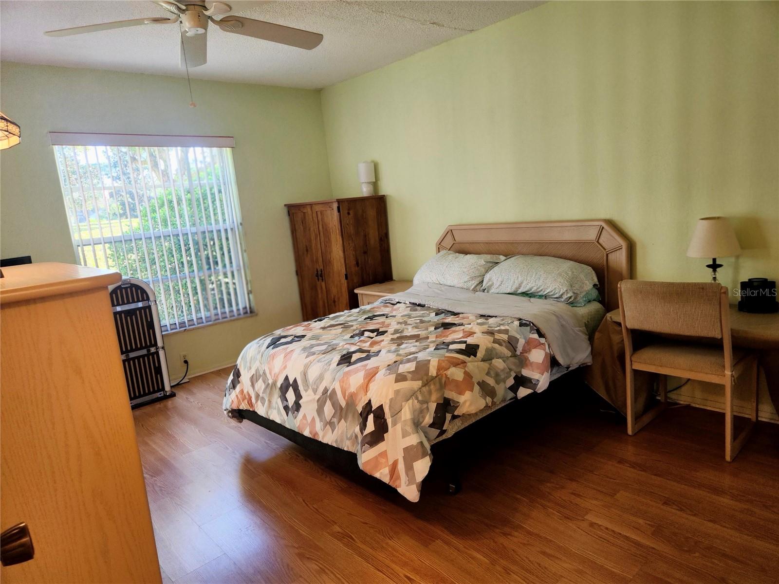 GREEN DOLPHIN PARK CONDO - Residential