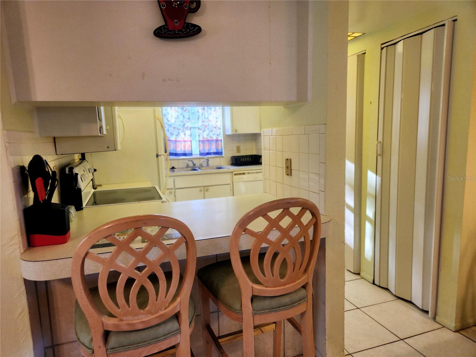 GREEN DOLPHIN PARK CONDO - Residential