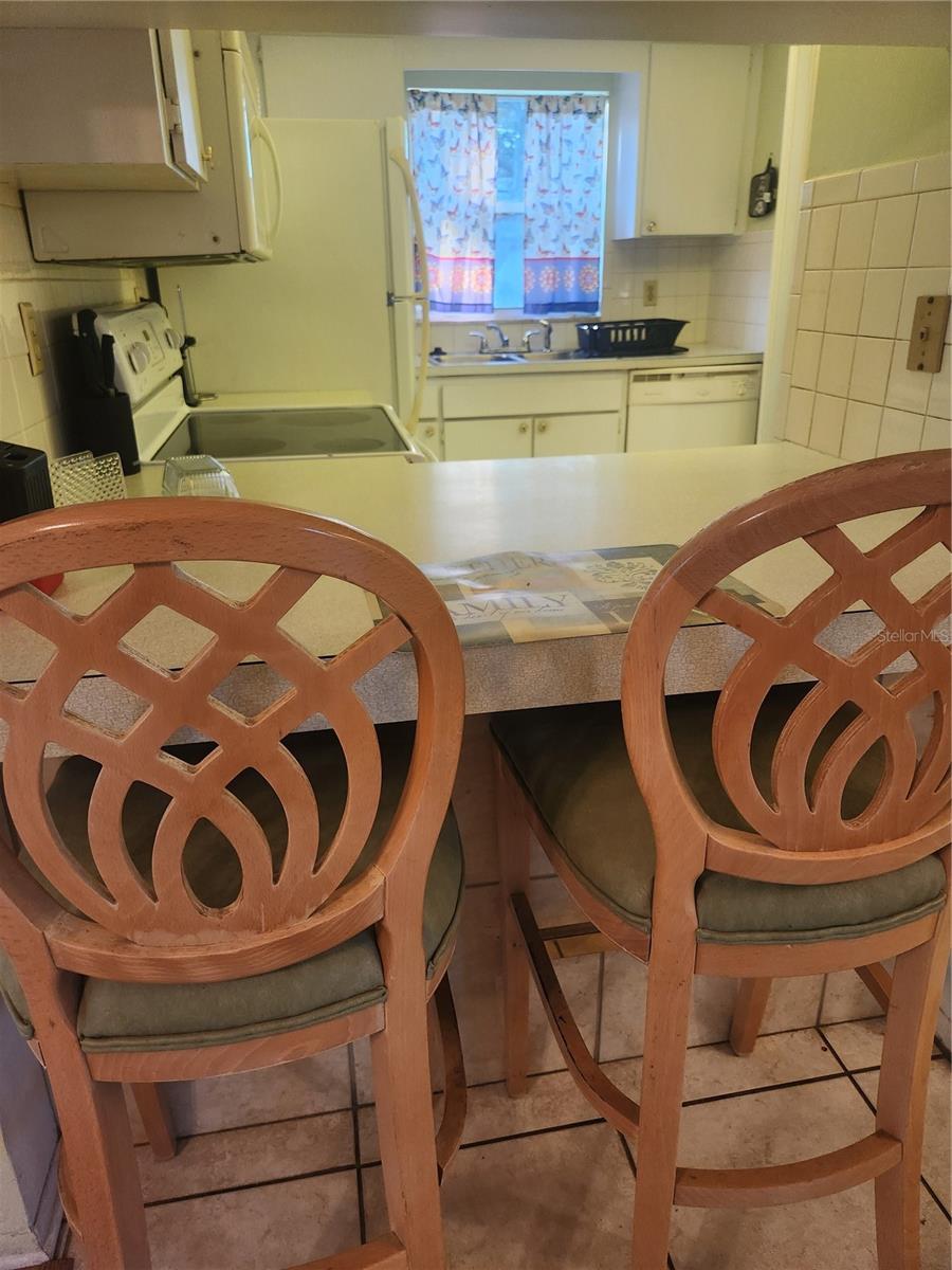 GREEN DOLPHIN PARK CONDO - Residential