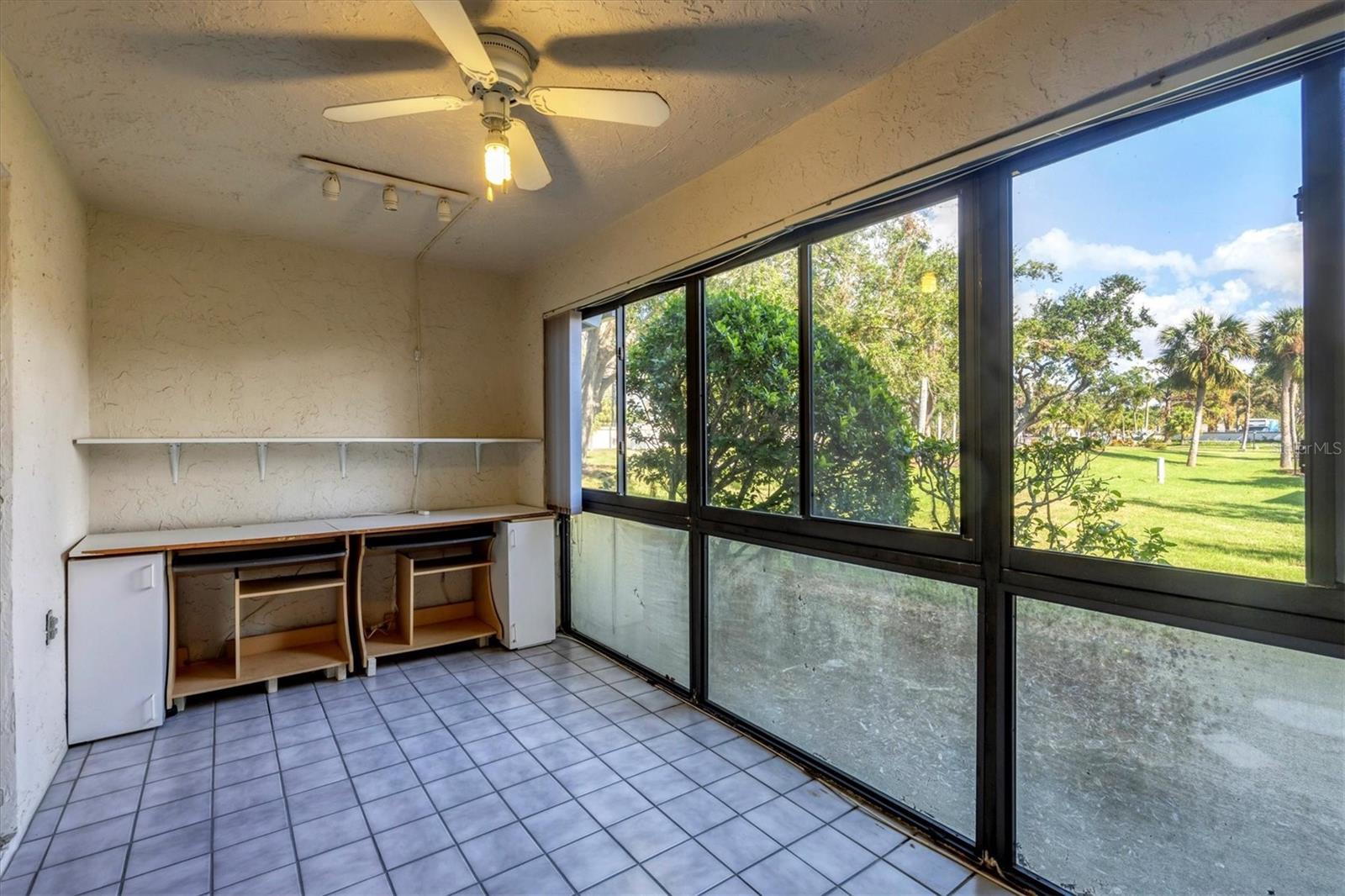 UNIT 102 INLETS CARRIAGE HOMSE A - Residential