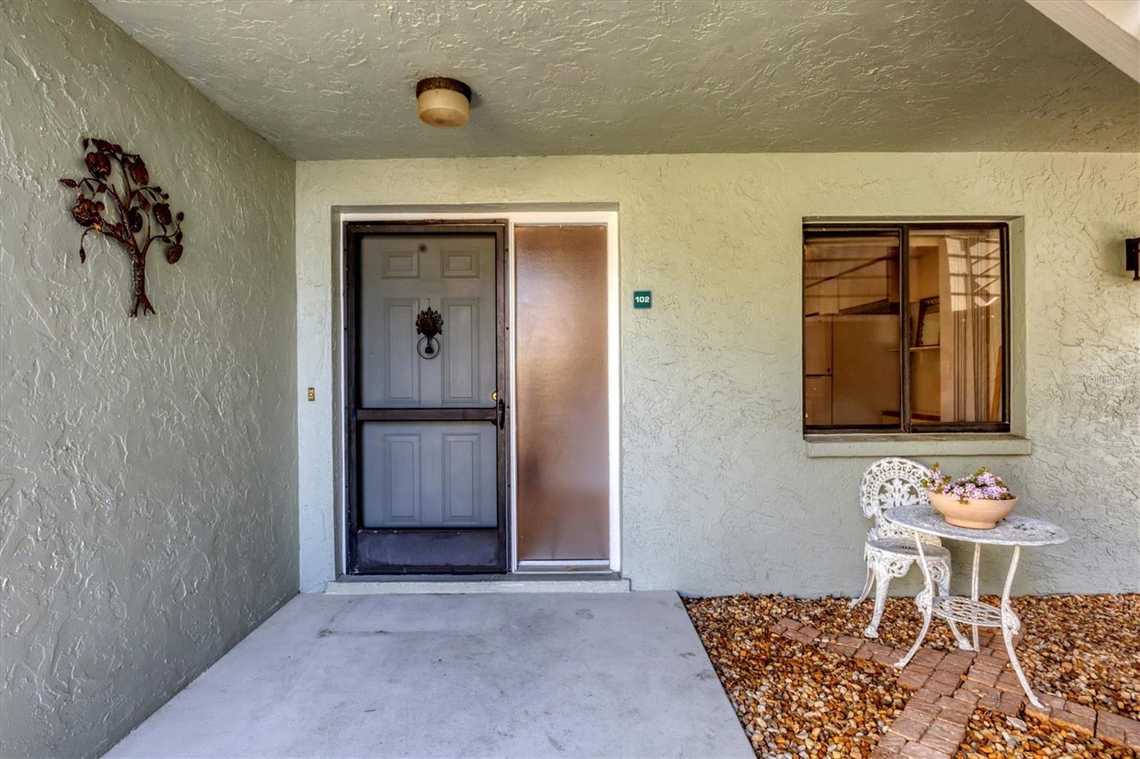 UNIT 102 INLETS CARRIAGE HOMSE A - Residential