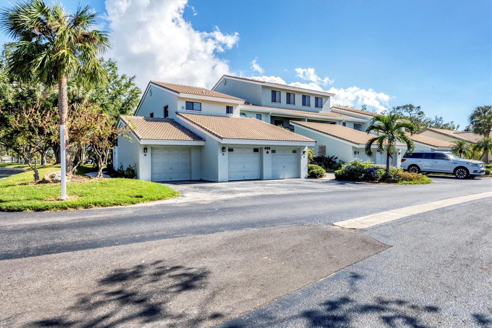 UNIT 102 INLETS CARRIAGE HOMSE A - Residential