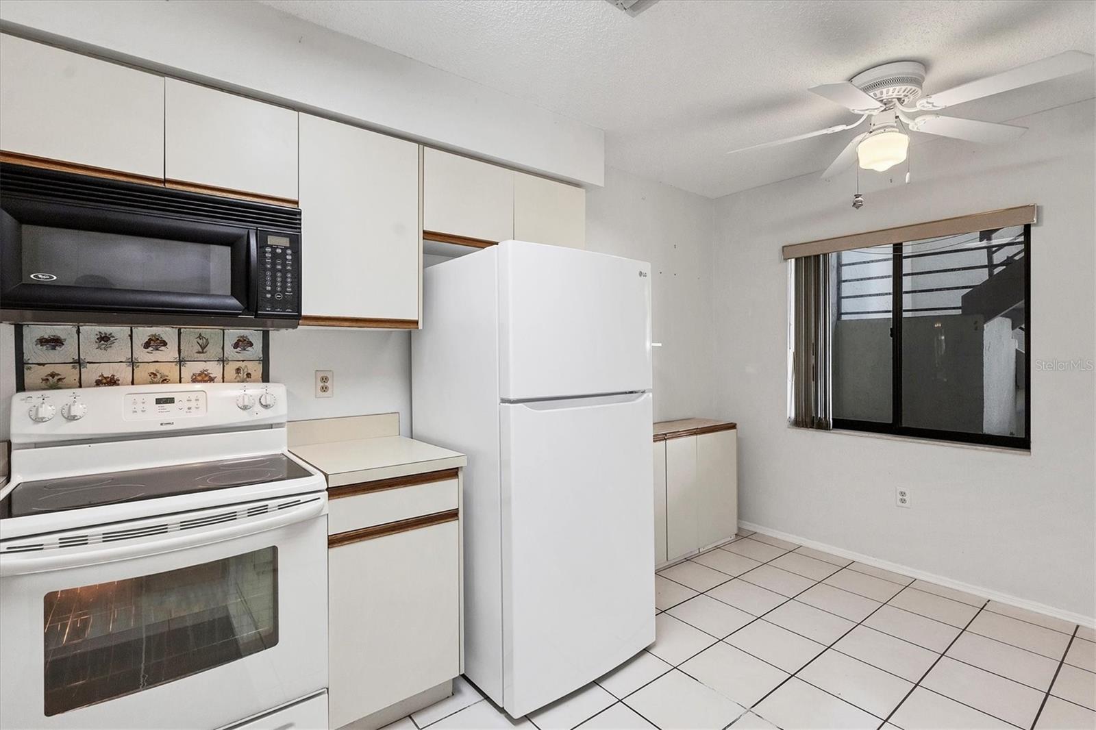 UNIT 102 INLETS CARRIAGE HOMSE A - Residential