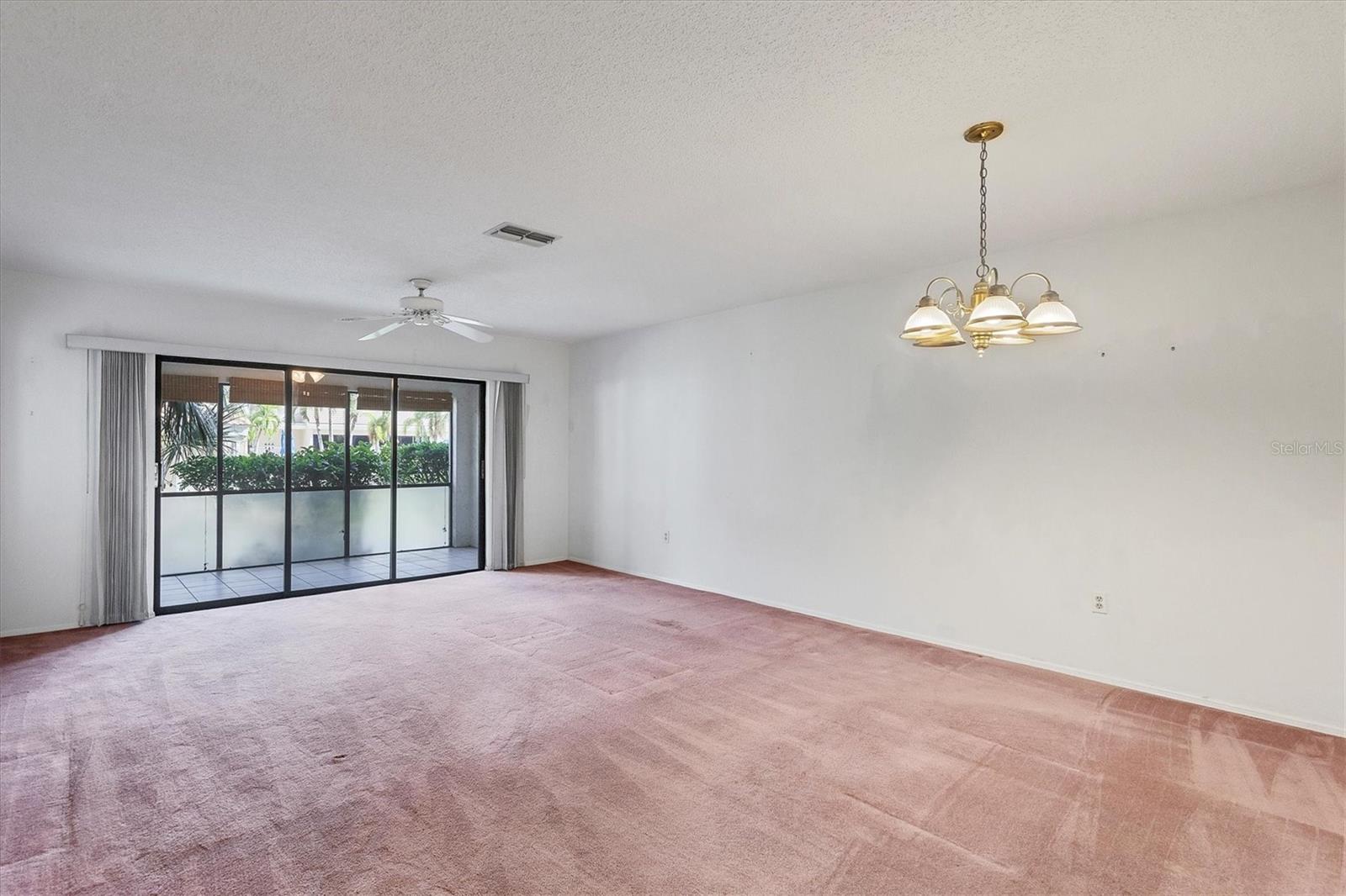 UNIT 102 INLETS CARRIAGE HOMSE A - Residential