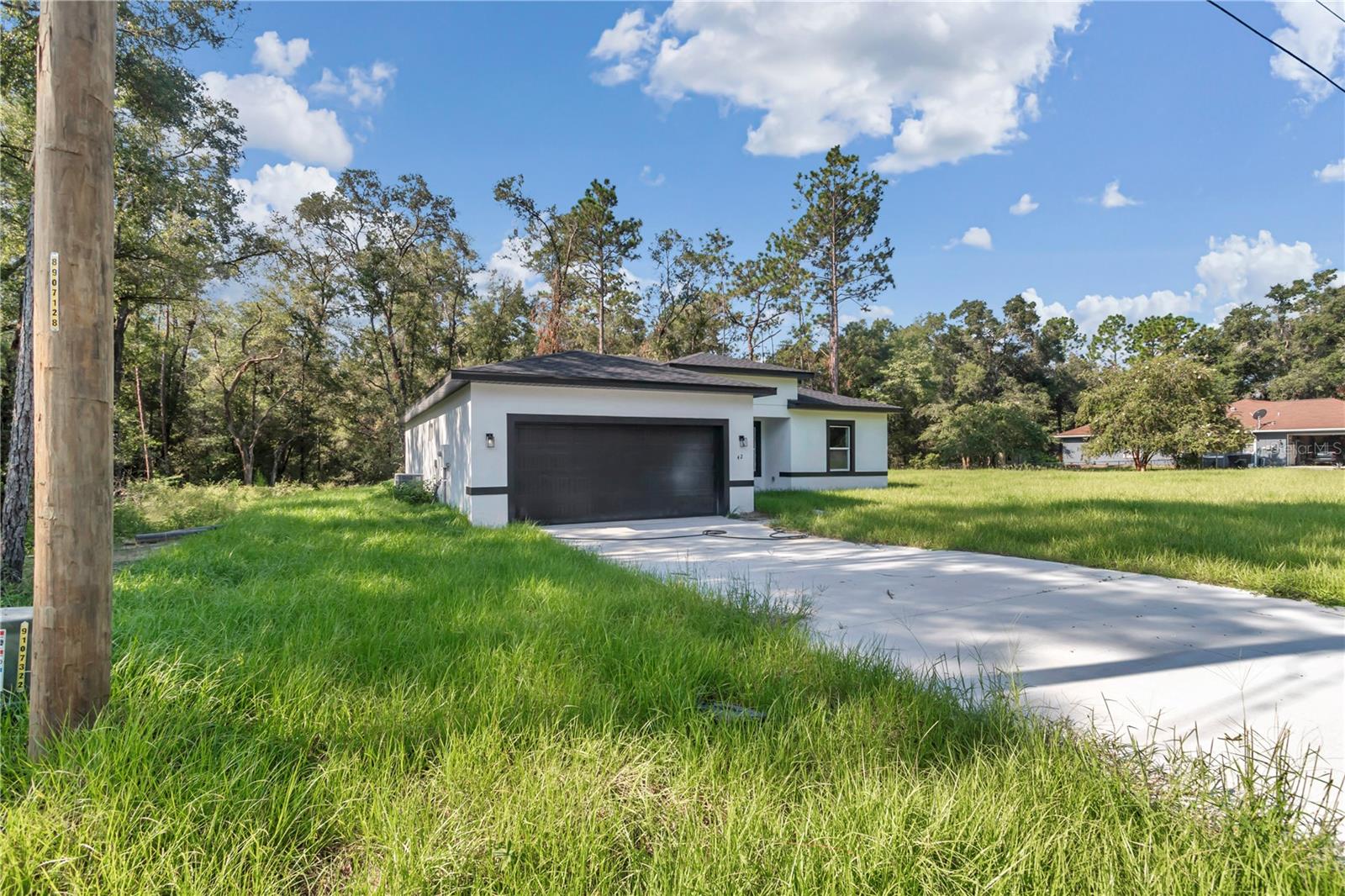 42 W STOCKEL LANE
