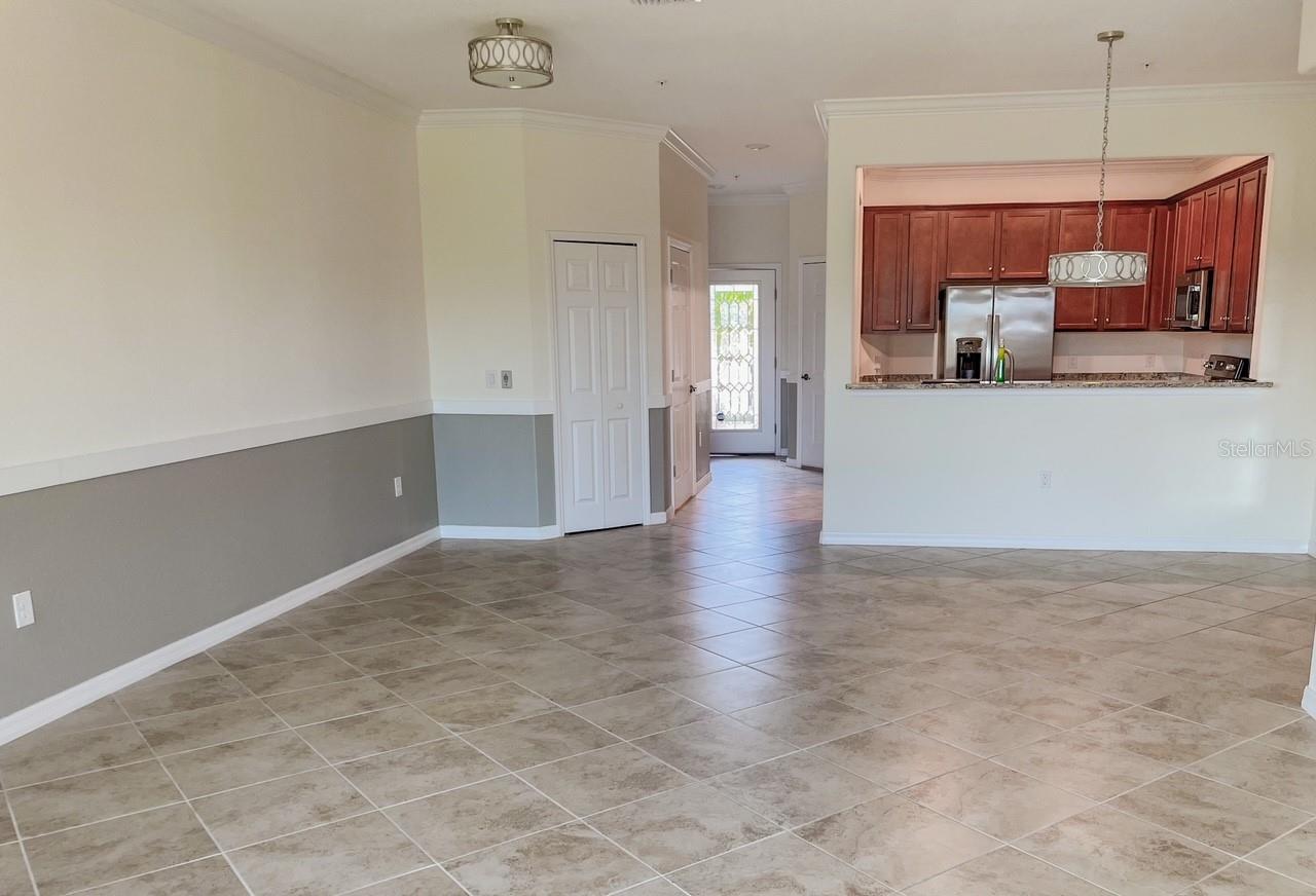 GRAN PARADISO TWNHMS 1B - Residential Lease