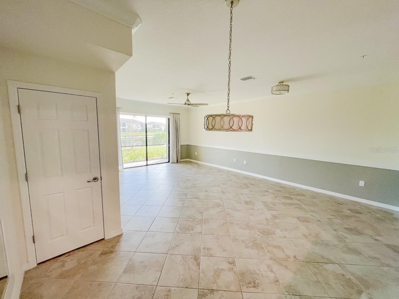 GRAN PARADISO TWNHMS 1B - Residential Lease