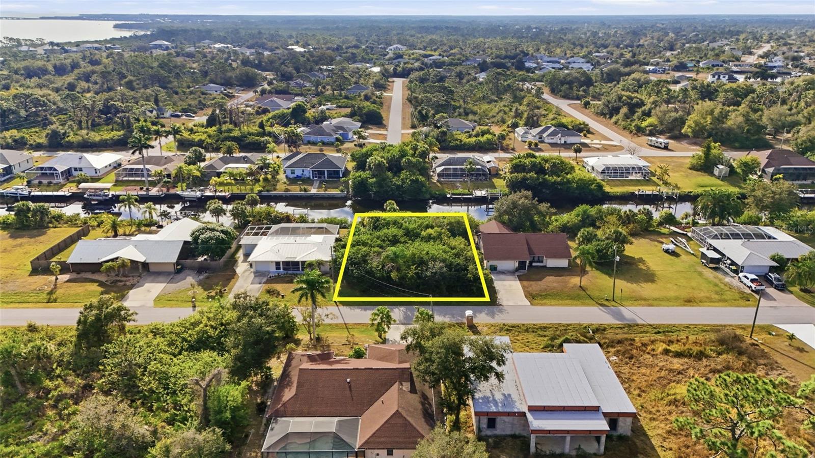 PORT CHARLOTTE SEC 060 - Land