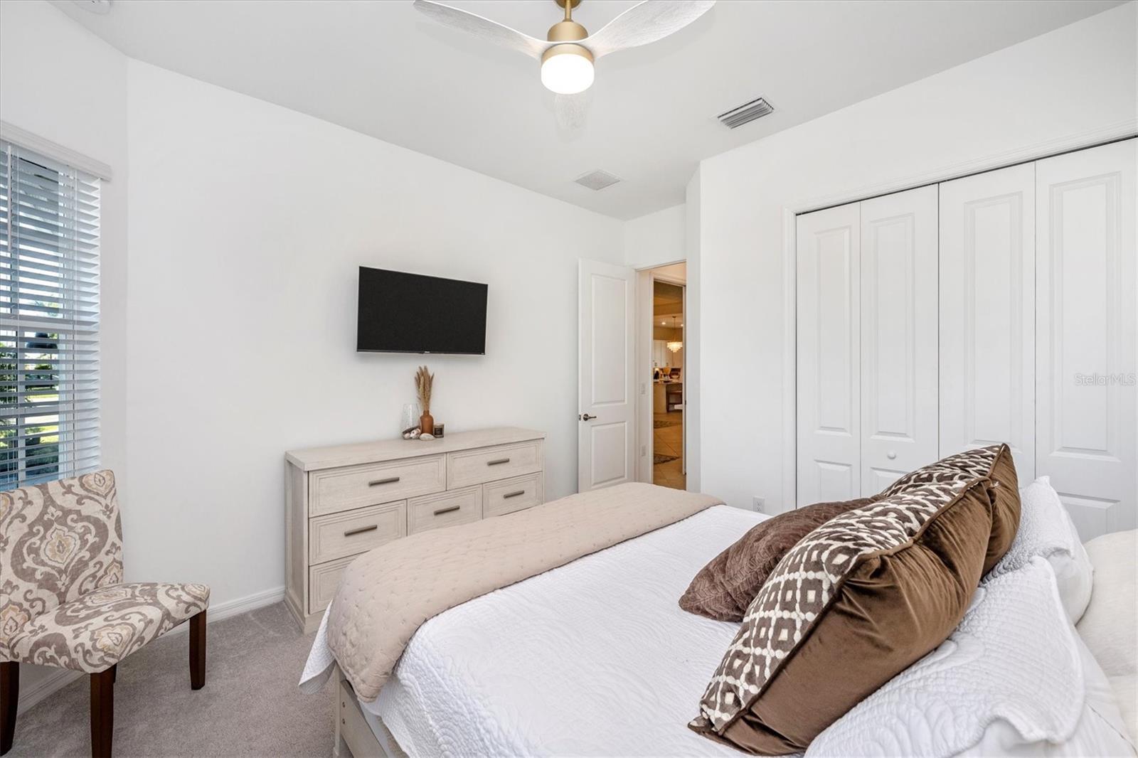 WELLEN PARK GOLF & COUNTRY CLUB - Residential Lease