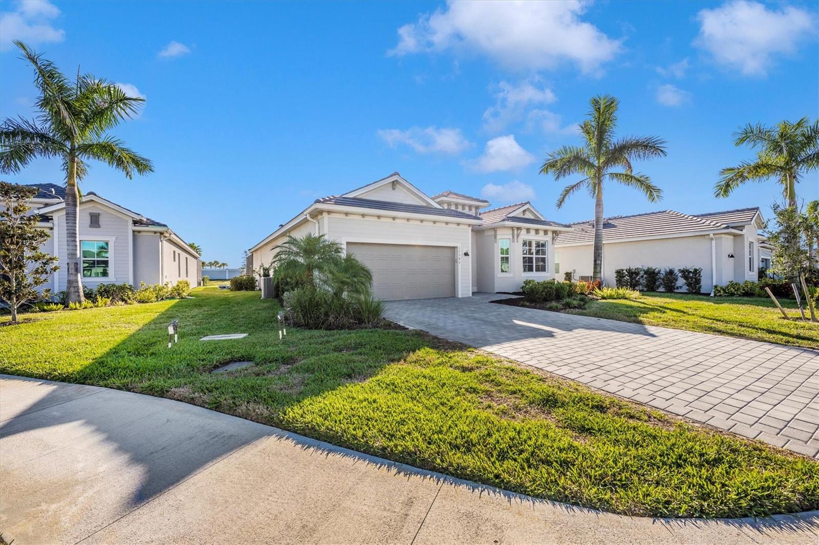 WELLEN PARK GOLF & COUNTRY CLUB - Residential Lease