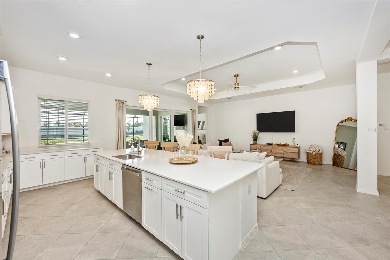 WELLEN PARK GOLF & COUNTRY CLUB - Residential Lease