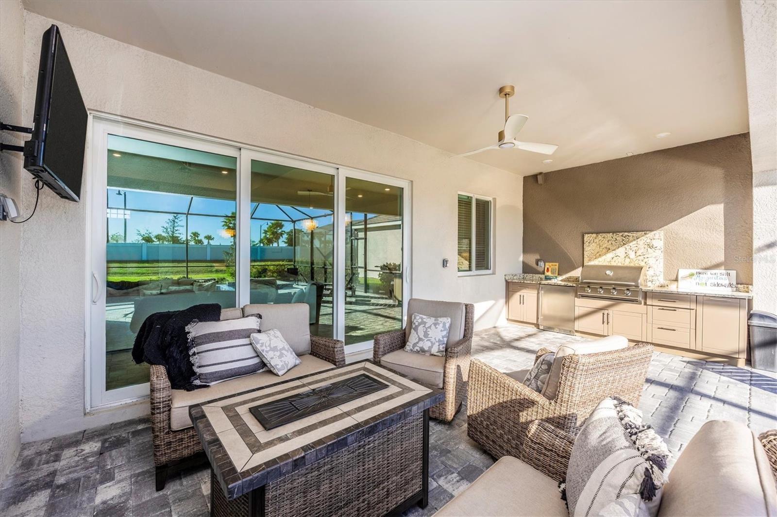 WELLEN PARK GOLF & COUNTRY CLUB - Residential Lease