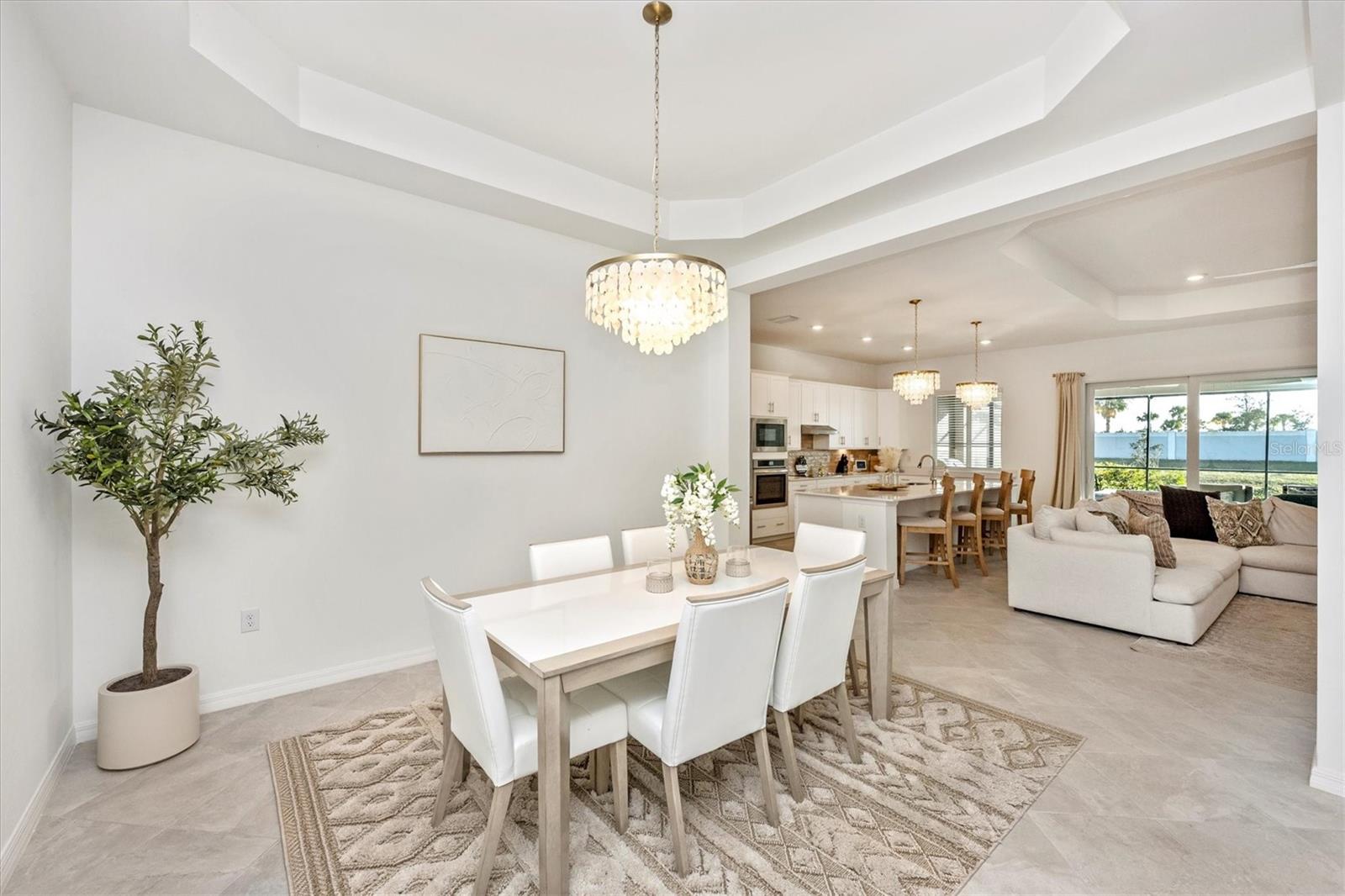 WELLEN PARK GOLF & COUNTRY CLUB - Residential Lease