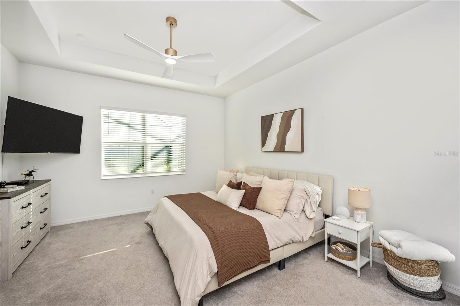 WELLEN PARK GOLF & COUNTRY CLUB - Residential Lease