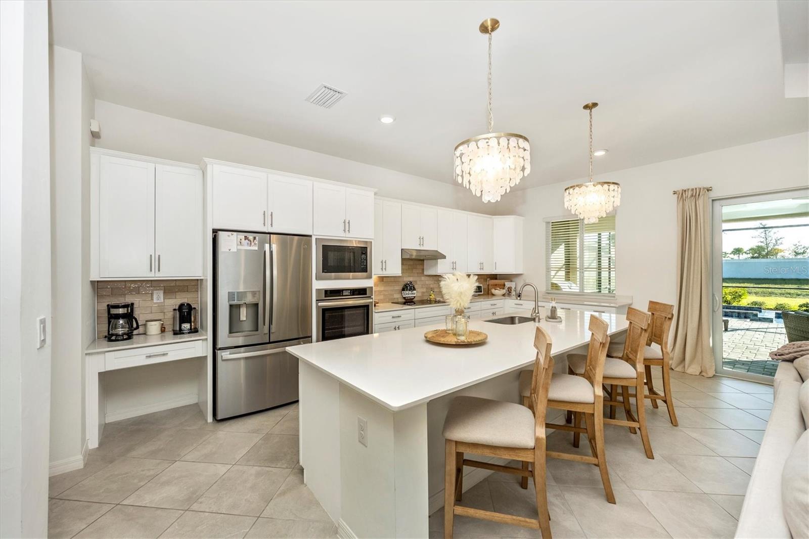 WELLEN PARK GOLF & COUNTRY CLUB - Residential Lease