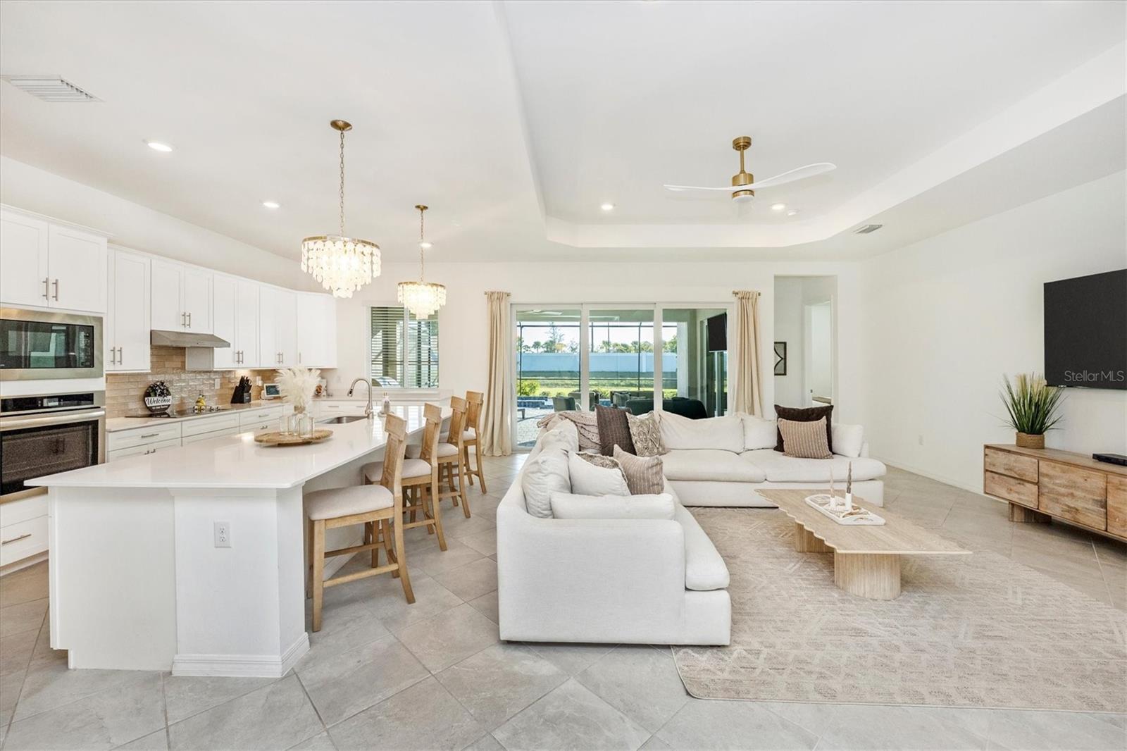 WELLEN PARK GOLF & COUNTRY CLUB - Residential Lease