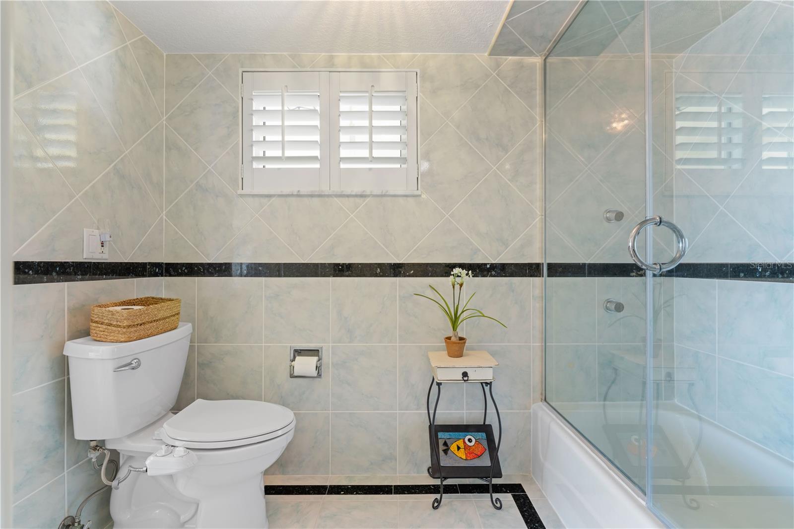 COLONY POINT - Residential