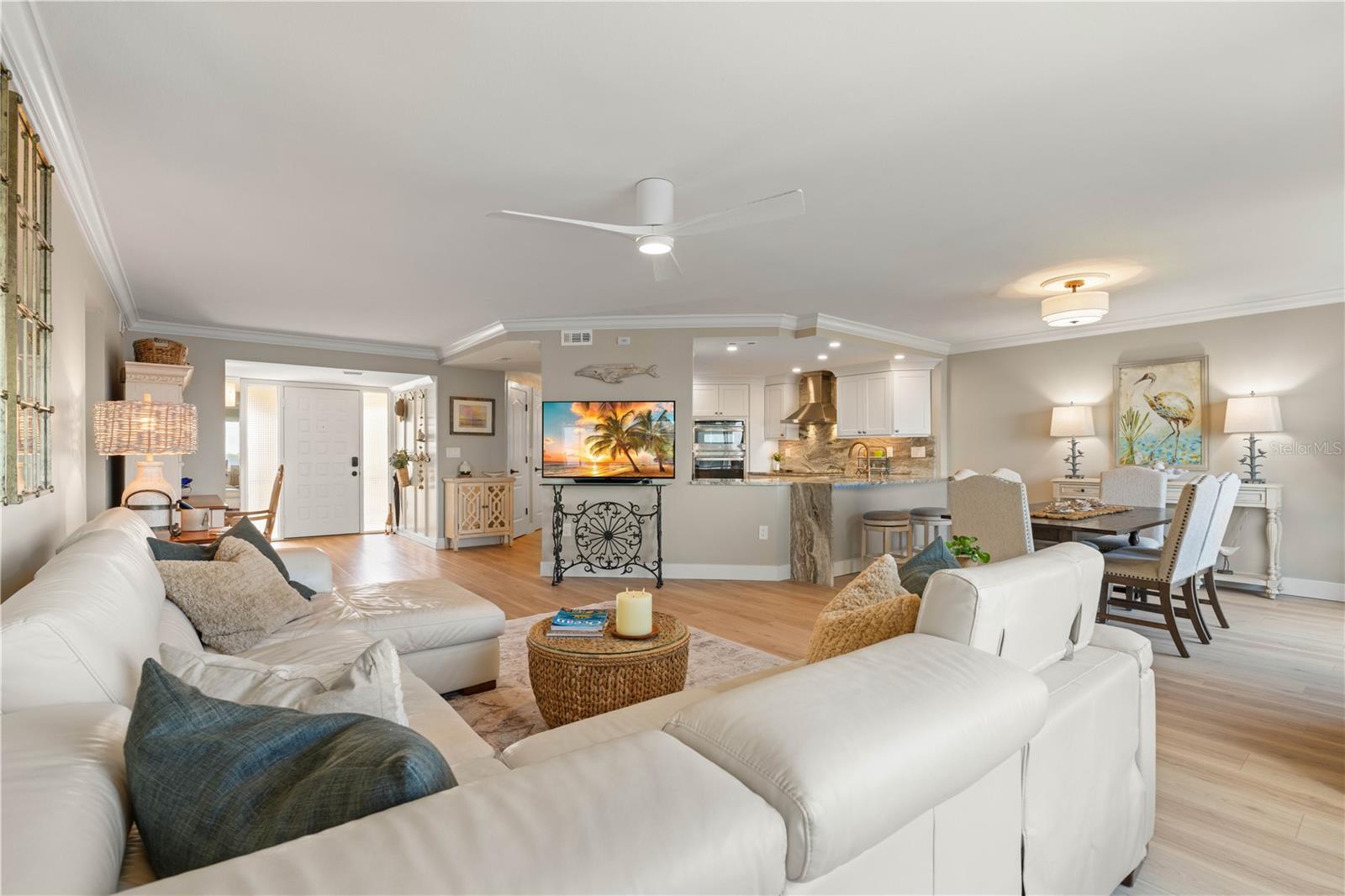 COLONY POINT - Residential