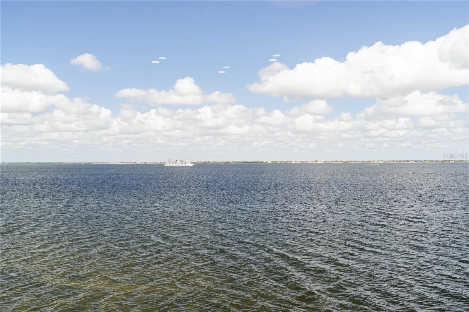 COLONY POINT - Residential